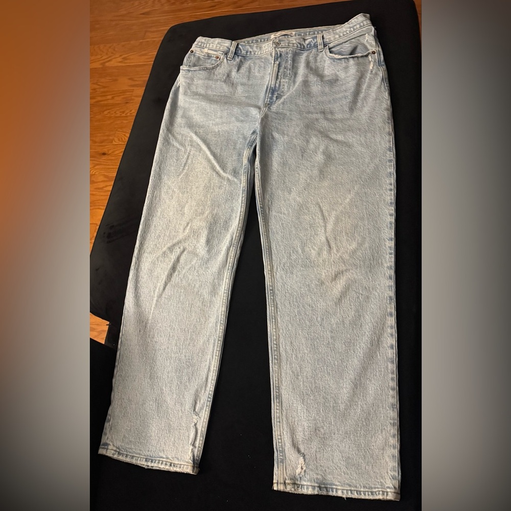 Abercrombie & Fitch Women’s 90s Straight Jeans - Size 16